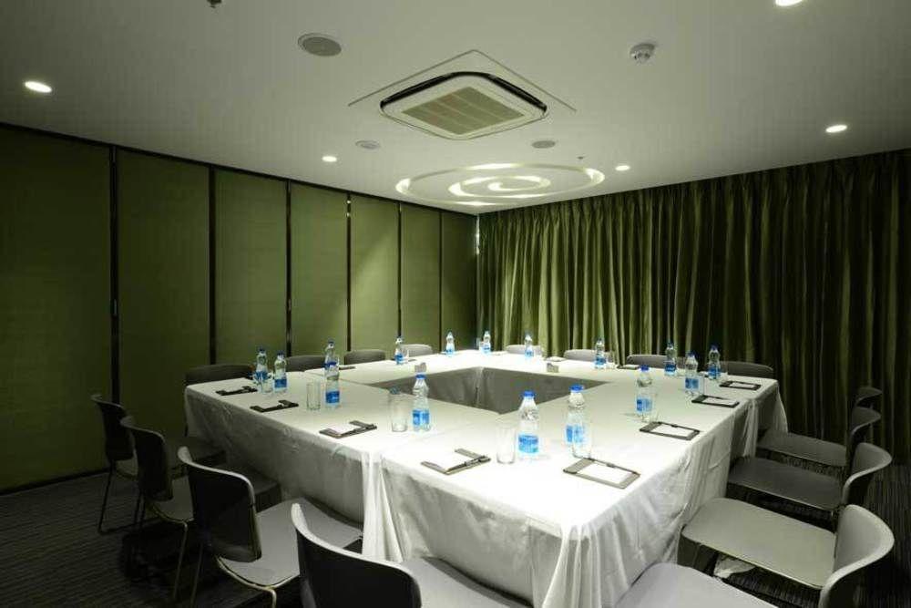 The Lime Boutique Suites Haiderabad Buitenkant foto
